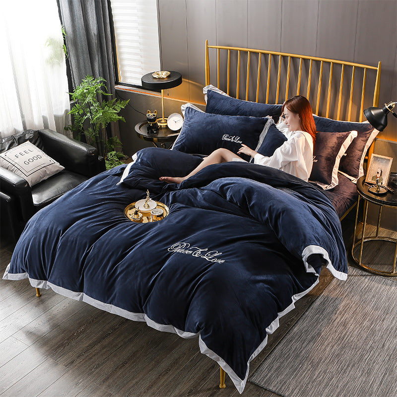 Velvet Lace Style Comforter Four-Piece Set